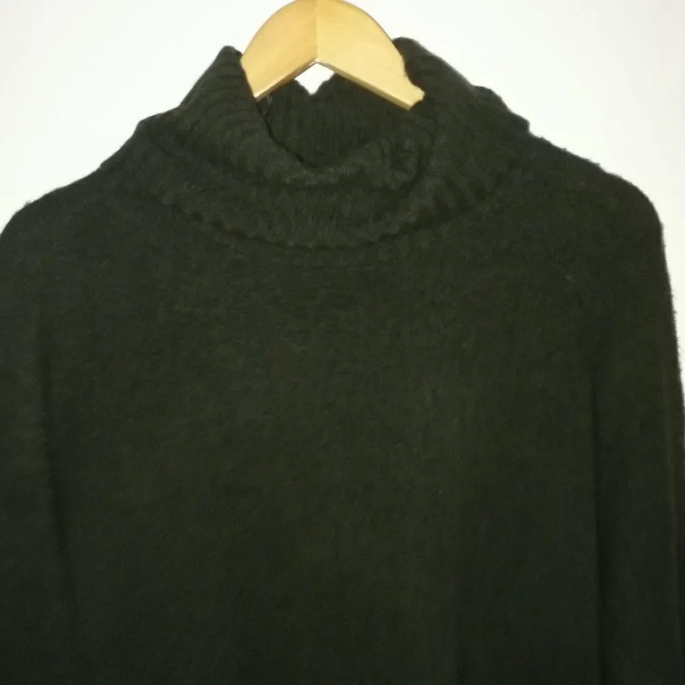 𝅺TAHARI Forest Green Warm Wool Turtleneck Knitted Sweater Size Medium - Picture 3 of 13